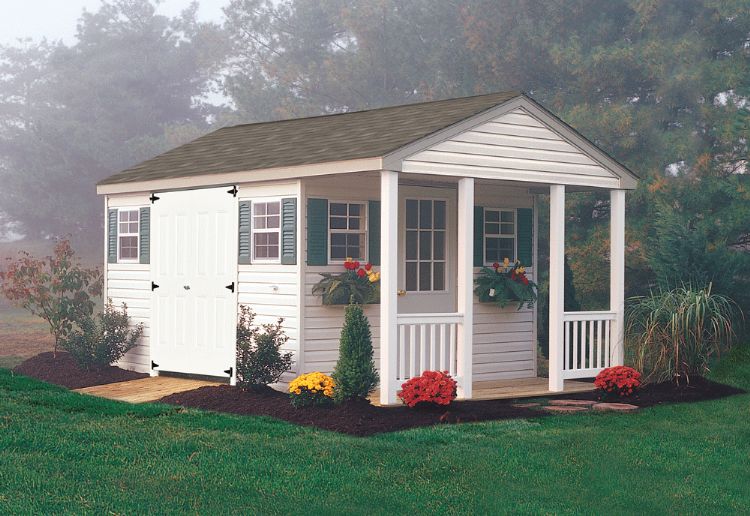 Porch Patio - Inviting Poolhouse or Shed